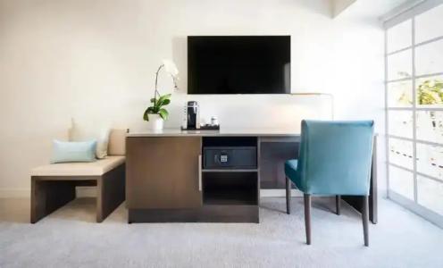 Iberostar Waves Miami Beach - 38