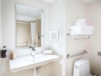 Iberostar Waves Miami Beach - 7