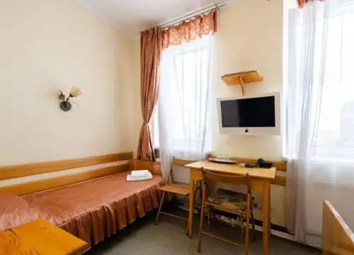 Тиса Економ - 16