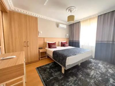 Old Town Point & Spa - 80