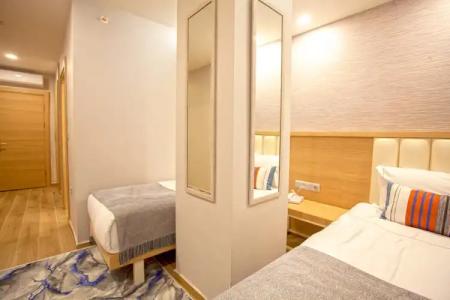 Old Town Point & Spa - 53