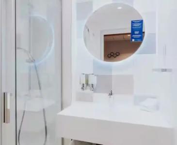 Hampton by Hilton Warsaw Reduta - 59