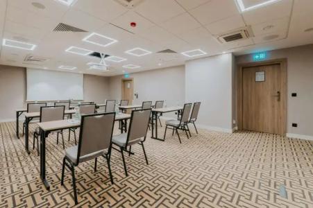 Hampton by Hilton Warsaw Reduta - 32