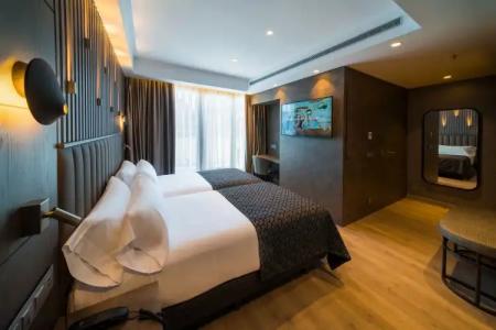 Catalonia Gran Vía - 8