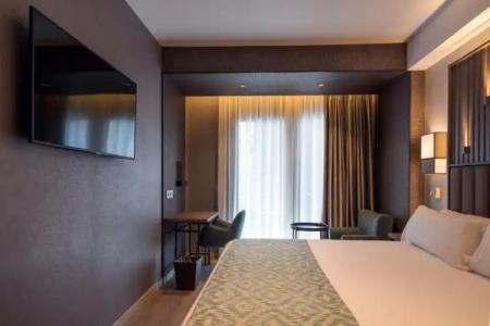 Catalonia Gran Vía - 49