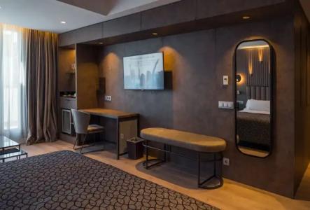 Catalonia Gran Vía - 12