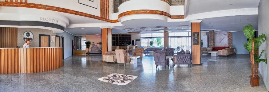 Clover Magic Park Side Otel - 1