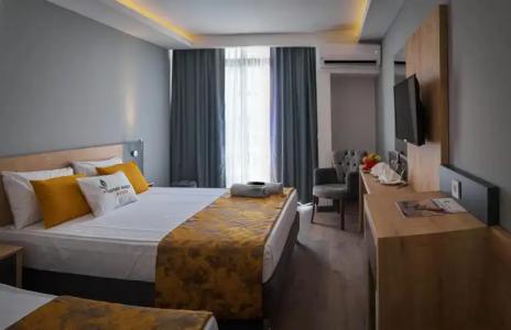 Clover Magic Park Side Otel - 34