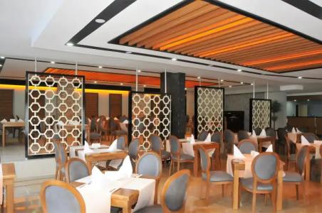 Clover Magic Park Side Otel - 28