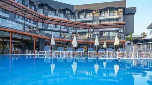 Clover Magic Park Side Otel - 14