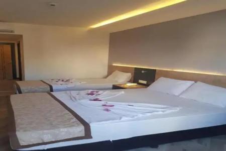 Clover Magic Park Side Otel - 4