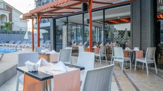 Clover Magic Park Side Otel - 27