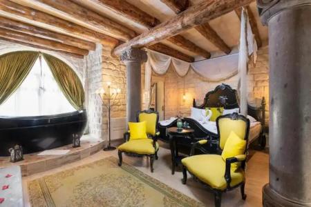 Elysion Cave Suites - 63
