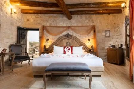 Elysion Cave Suites - 30