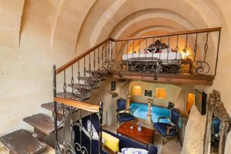 Elysion Cave Suites - 79