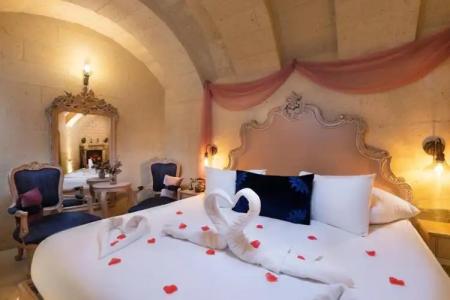 Elysion Cave Suites - 73