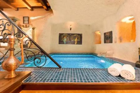 Elysion Cave Suites - 20