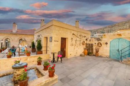 Elysion Cave Suites - 83