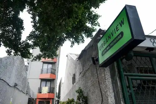 OYO Flagship 90343 Slipi Inn - 1