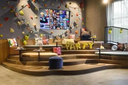 Moxy Dresden Neustadt - 25