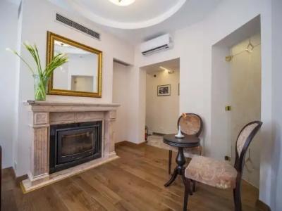 The Moon Boutique - 12