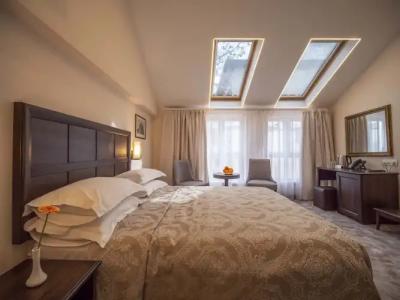 The Moon Boutique - 4