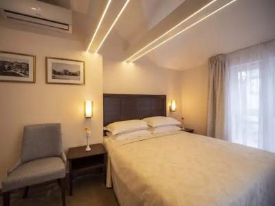 The Moon Boutique - 5