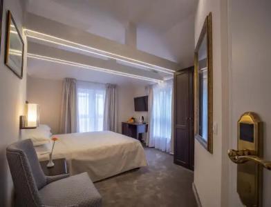 The Moon Boutique - 3