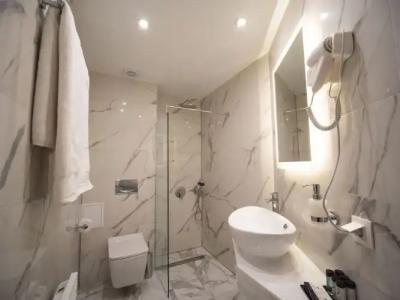 The Moon Boutique - 28