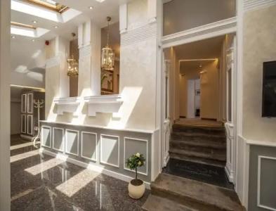 The Moon Boutique - 1