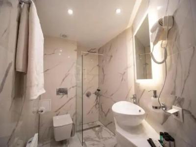 The Moon Boutique - 20