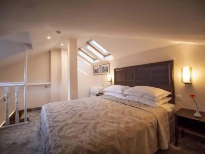 The Moon Boutique - 6