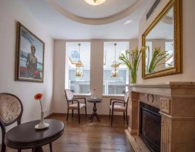 The Moon Boutique - 11