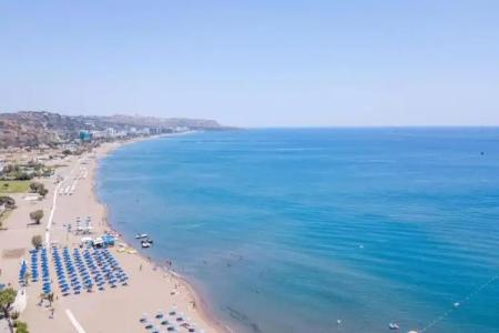 Atma Beach Rooms & Suites - 14