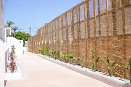 Atma Beach Rooms & Suites - 16