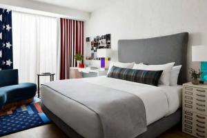 Graduate Roosevelt Island, New York