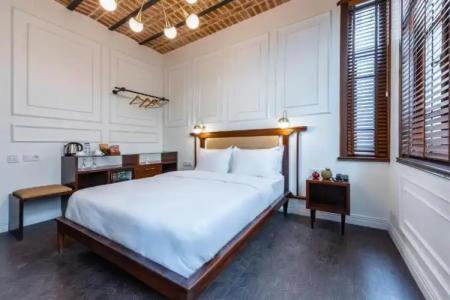 Peranox Boutique - 10