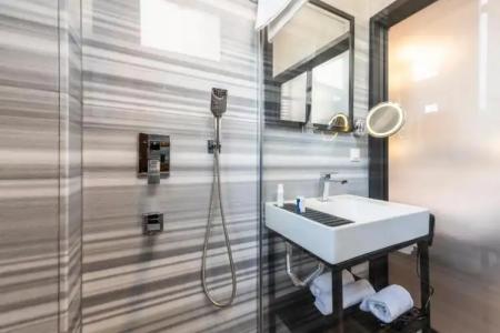 Peranox Boutique - 13