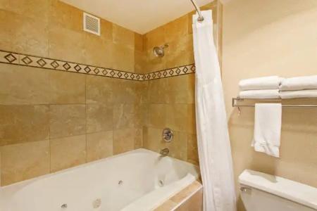 Fairfield Inn & Suites by Marriott Seattle Downtown/Seattle Center - 7