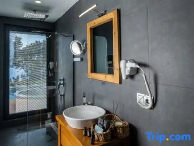 Vista Del Amor Faralya - 206