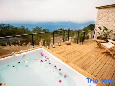 Vista Del Amor Faralya - 243