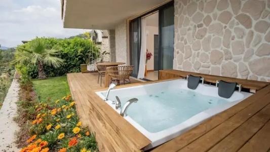 Vista Del Amor Faralya - 285