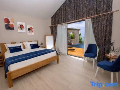 Vista Del Amor Faralya - 303