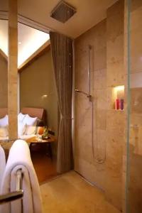 Do & CO München - 45