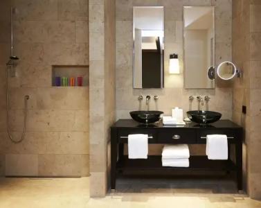 Do & CO München - 7