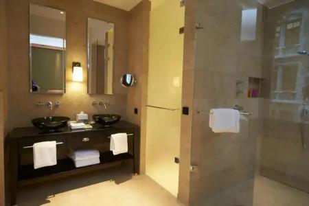 Do & CO München - 9