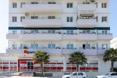 Compas Boutique - 34