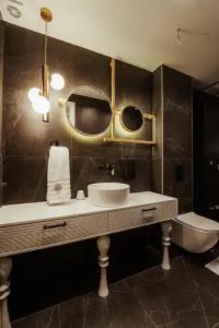 Espero Royal Stay - 123