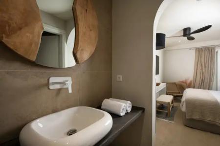 The Noverian Bios Santorini - 17