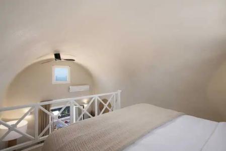 The Noverian Bios Santorini - 160